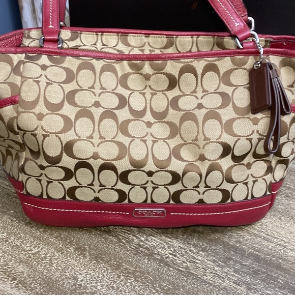 Genuine Coach Park Signature Carrie Tote F23297 - Picture 3 of 16